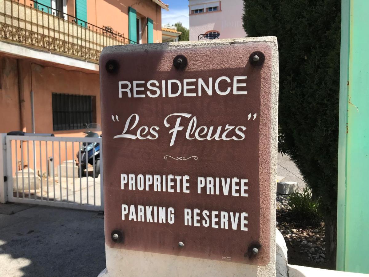 Beau T2 En Centre Ville Avec Parking Prive Bandol Zewnętrze zdjęcie